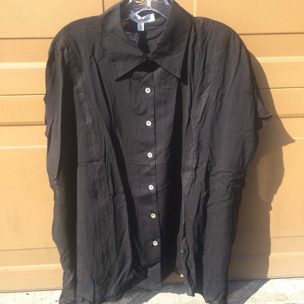 Black button-up blouse, NWT - Picture 4 of 8